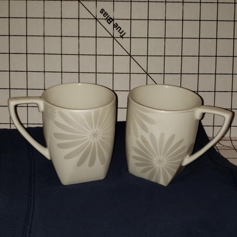 Coffee//Tea Mugs